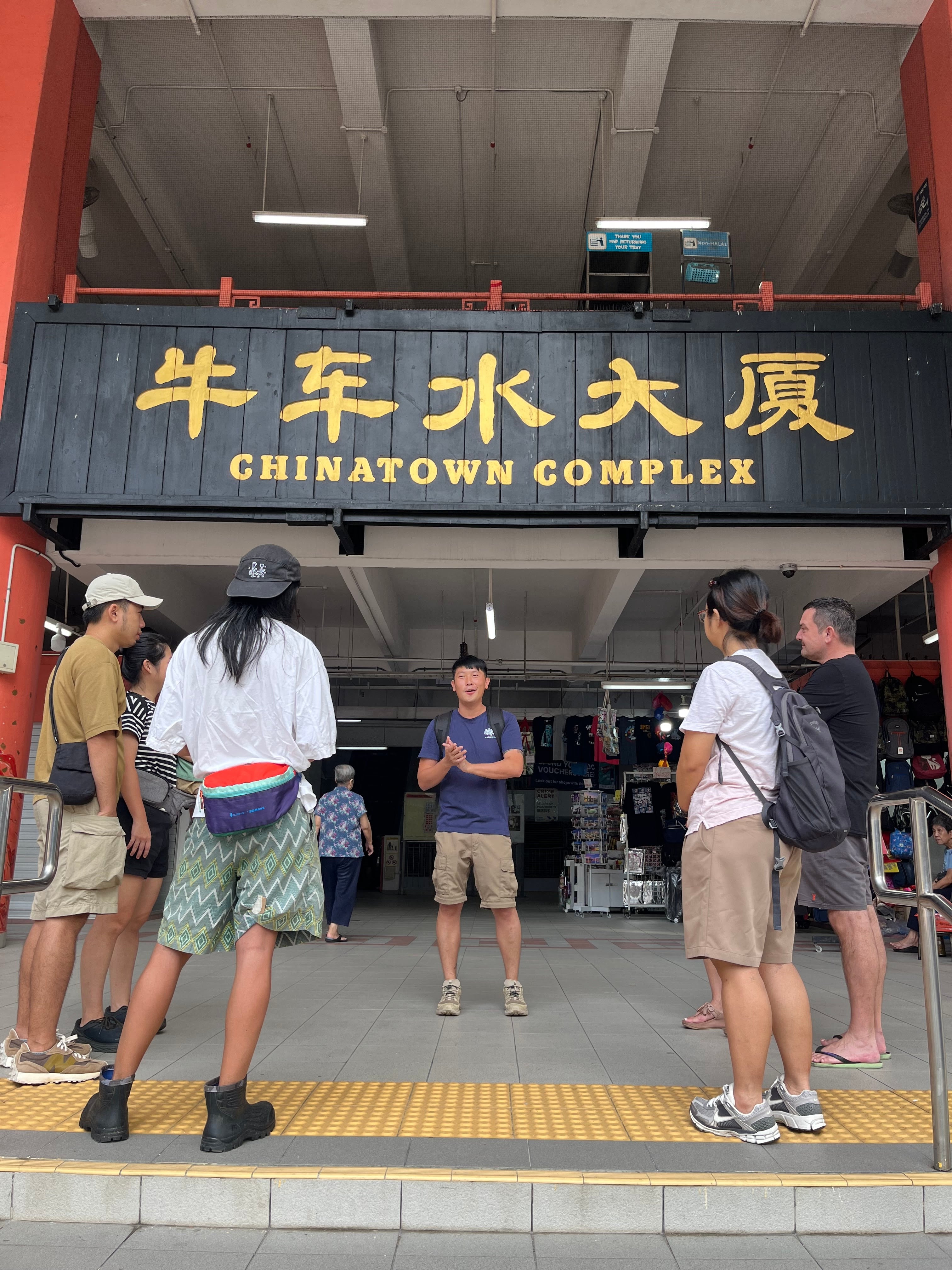 Pasar To Hawker Tour (Lunch Included)