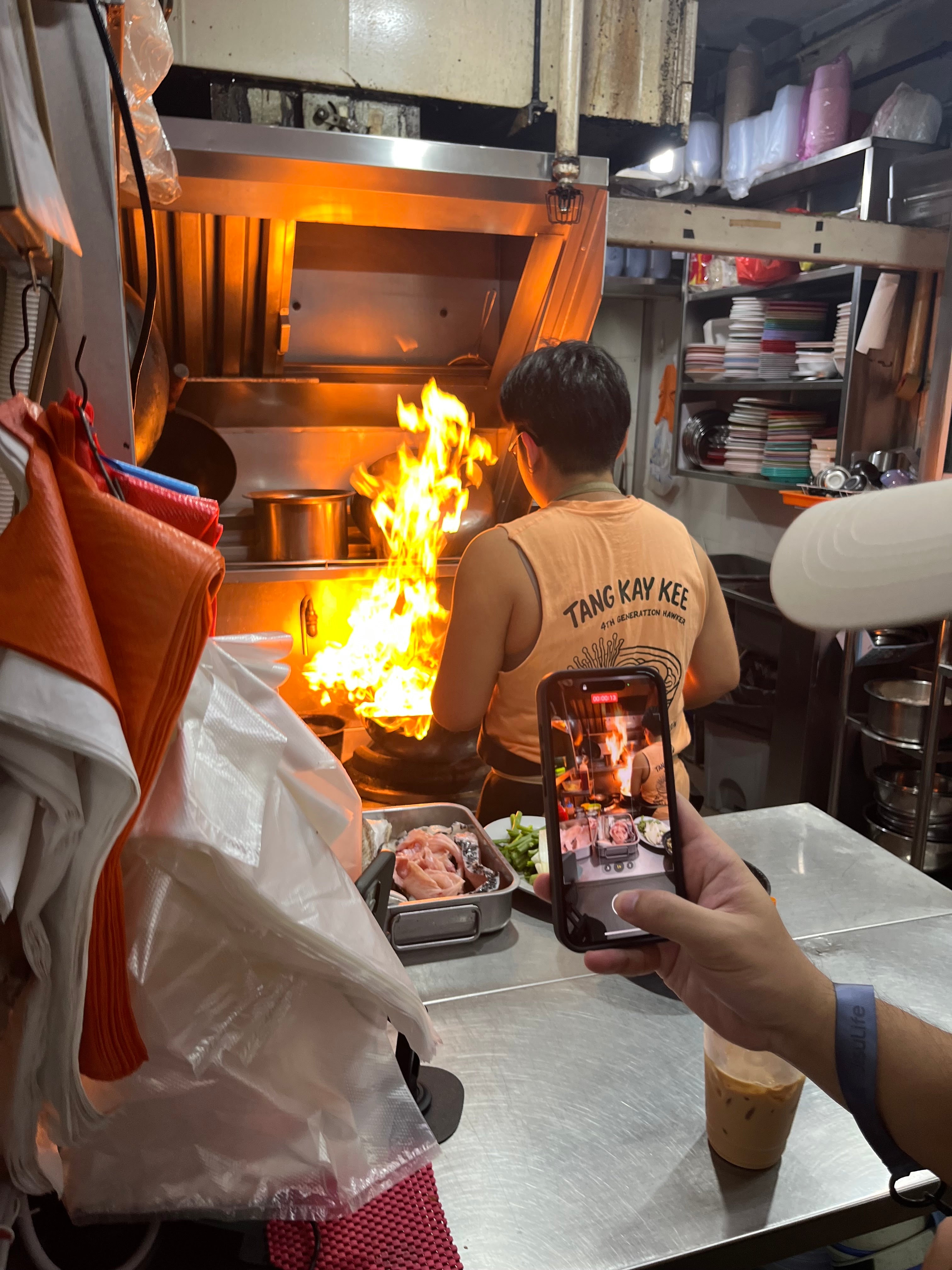 Pasar To Hawker Tour (Lunch Included)